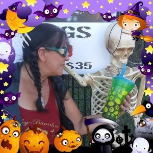 Meet your Posher, Pamela